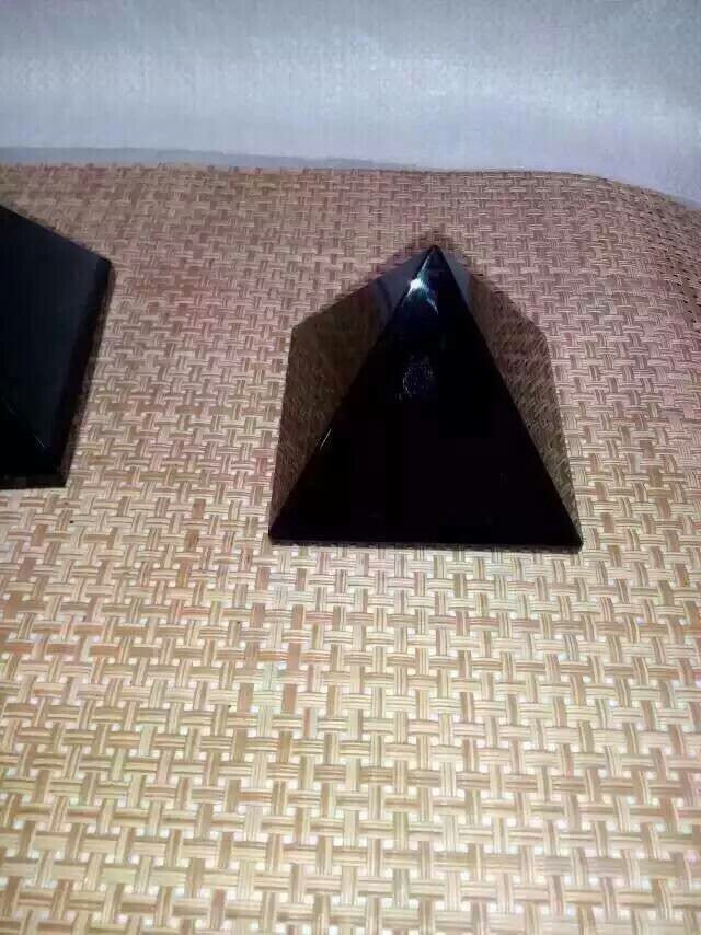 Natural Black Obsidian Pyramid - Mystic Machine Art